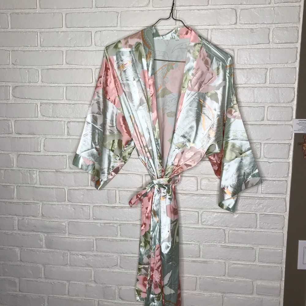Satin Kimono/Robe